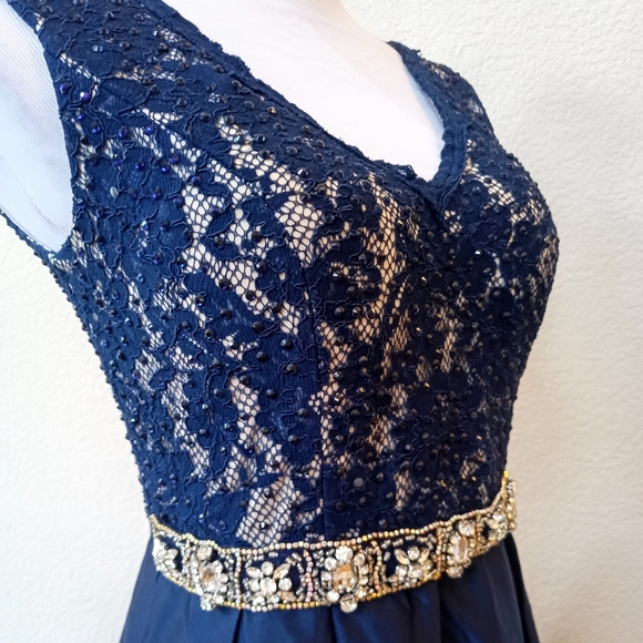 Cachet lace and satin navy blue jeweled waistband gown - Picture 11 of 13